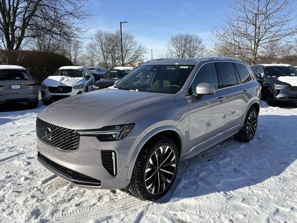 New 2026 Volvo XC90 B5 Plus SUV