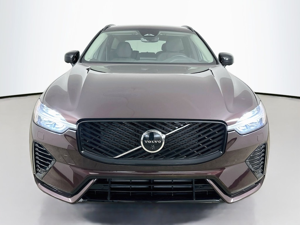 New 2026 Volvo XC60 plug-in hybrid T8 Plus SUV