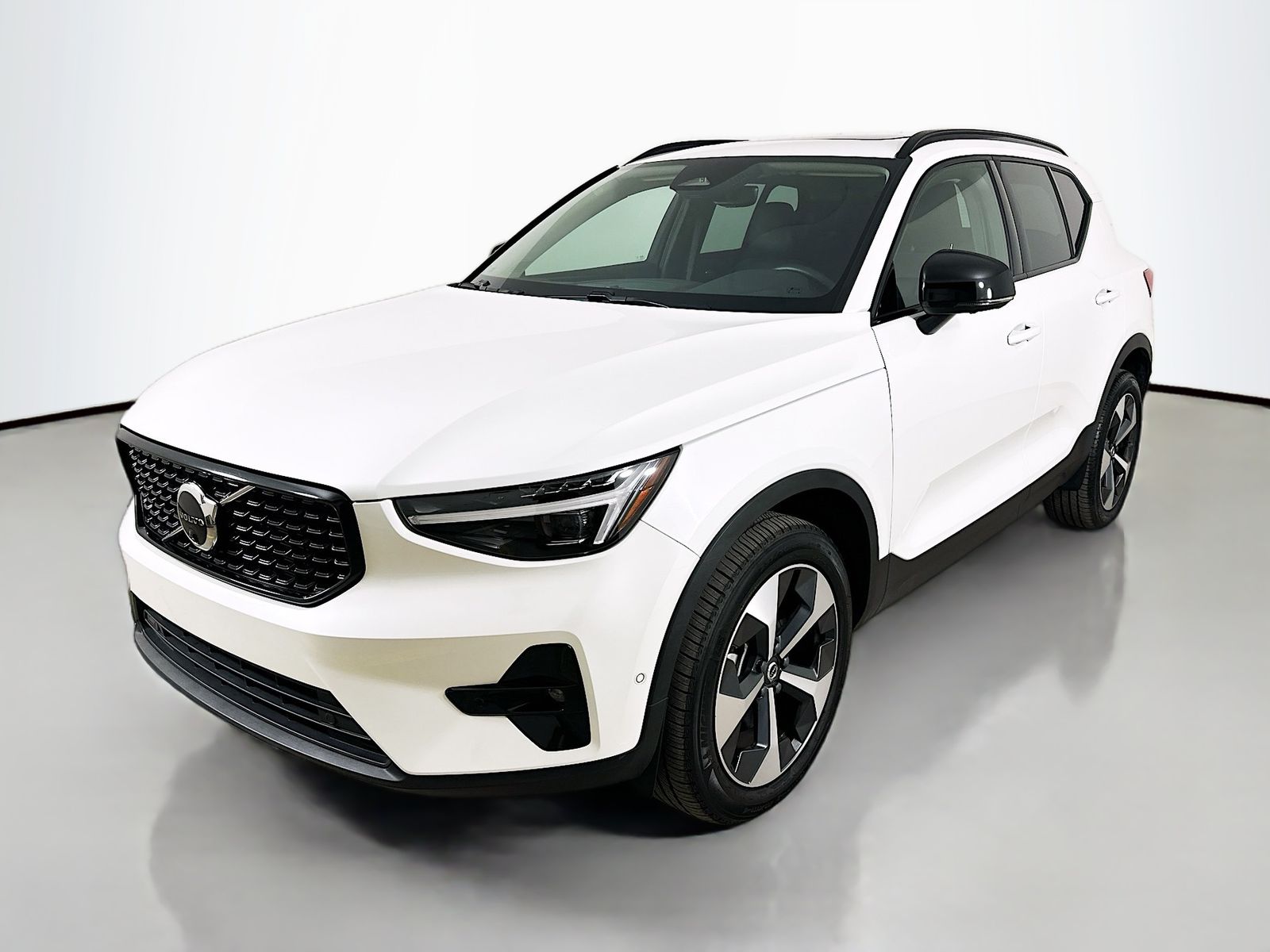2026 Volvo XC40