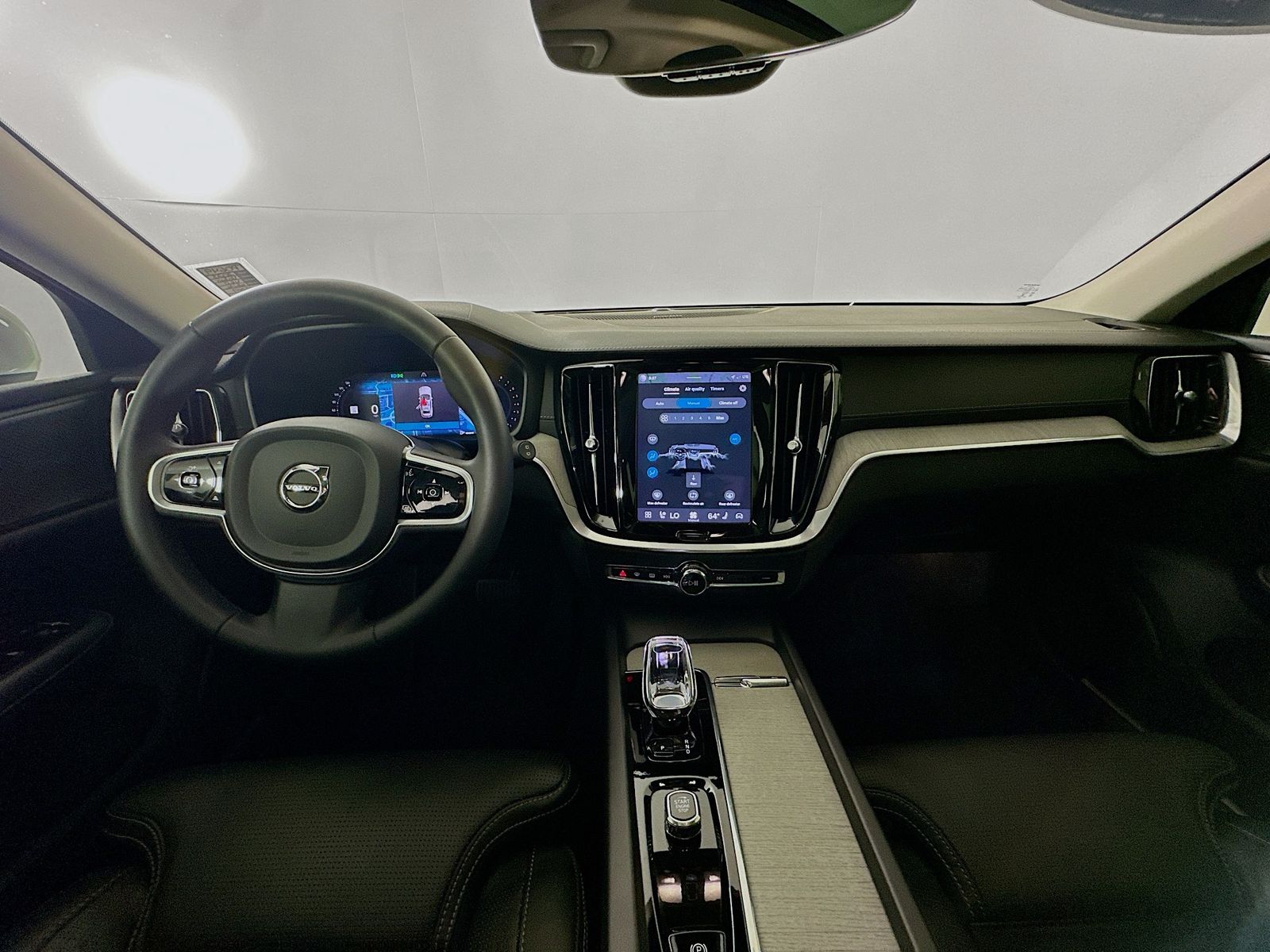 2023 Volvo V60 Cross Country Ultimate - Photo 14