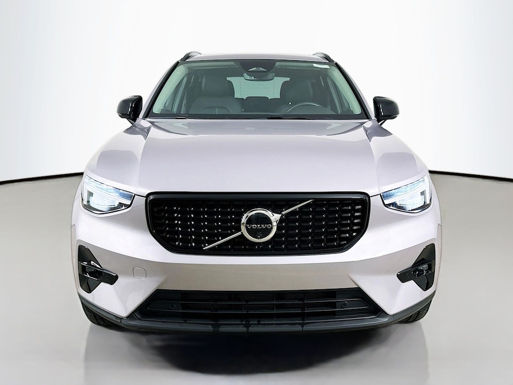 Certified 2026 Volvo XC40 B5 Plus SUV