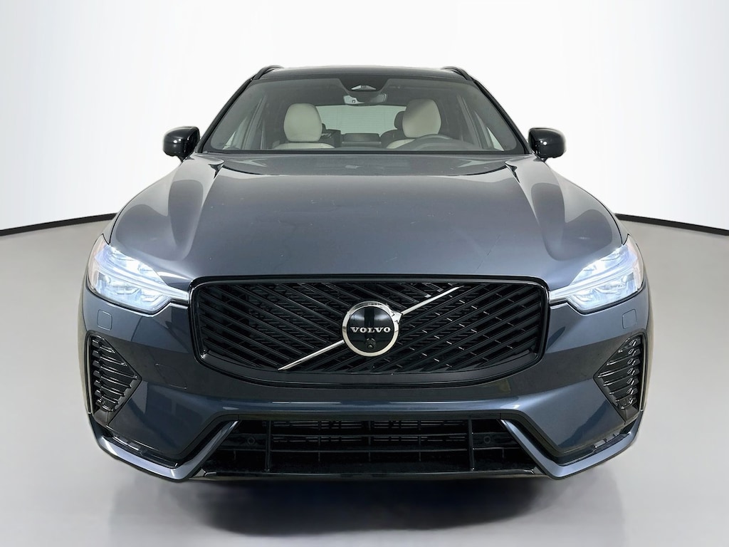 New 2026 Volvo XC60 B5 Plus SUV