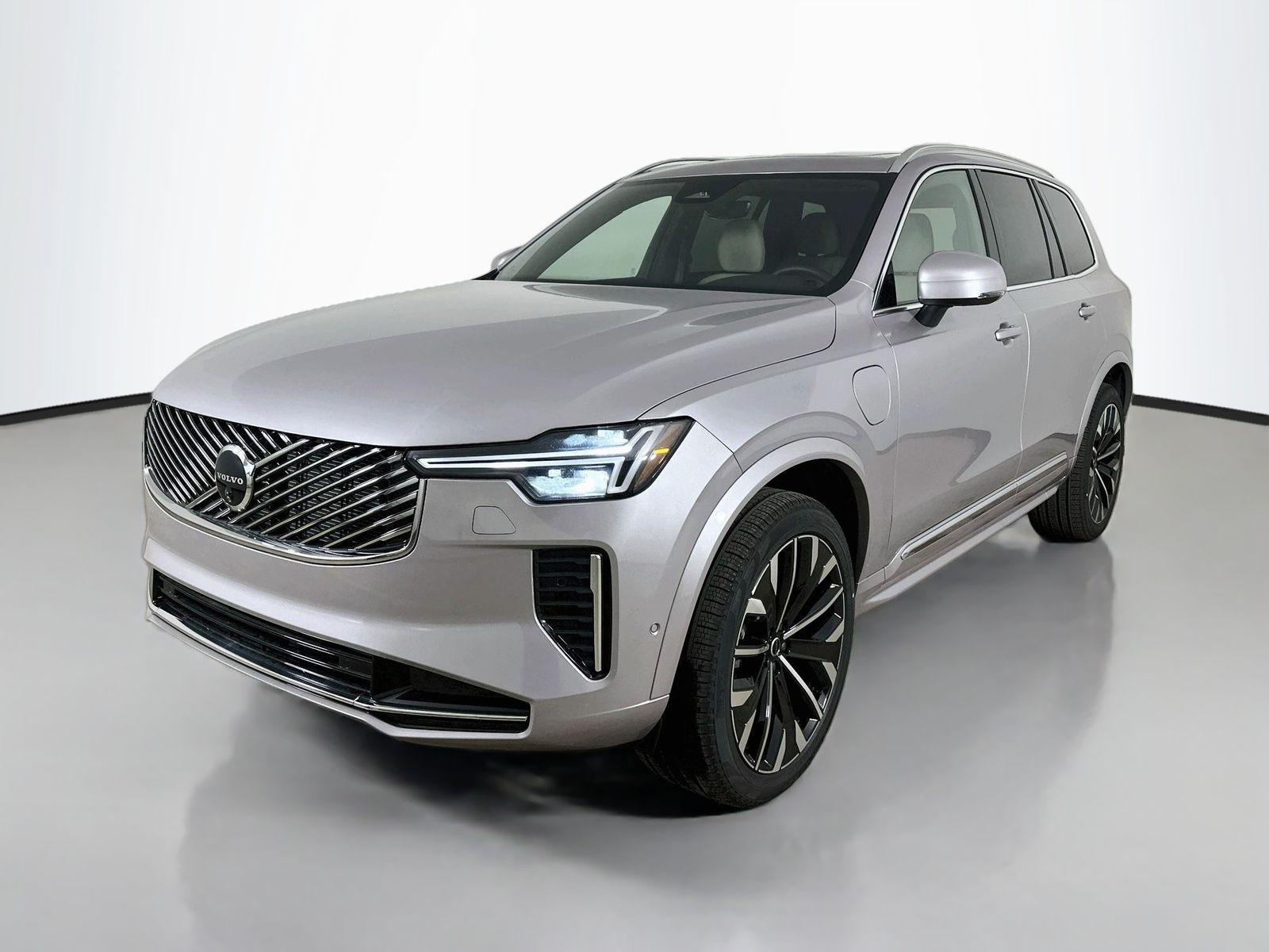 2026 Volvo XC90 Plug-In Hybrid