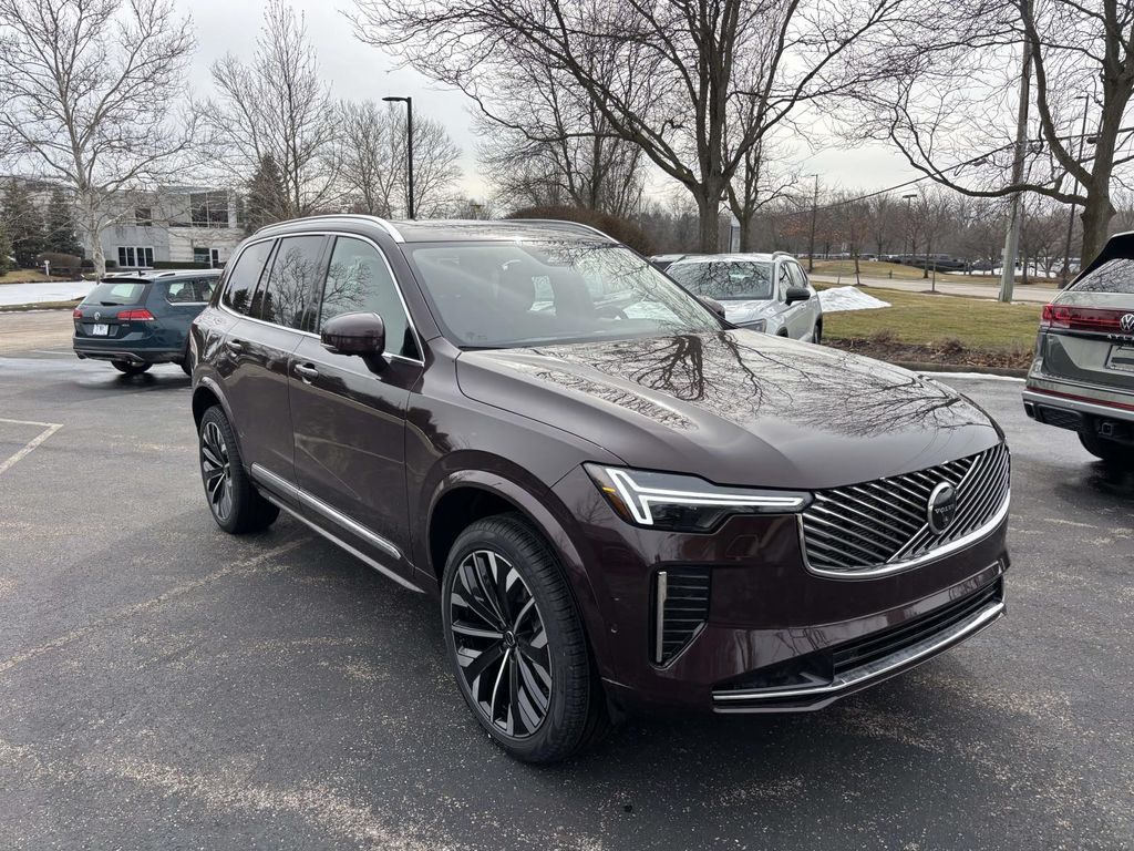 2026 Volvo XC90 Plus