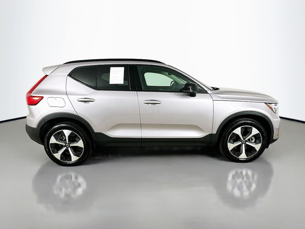 Certified 2026 Volvo XC40 B5 Plus SUV