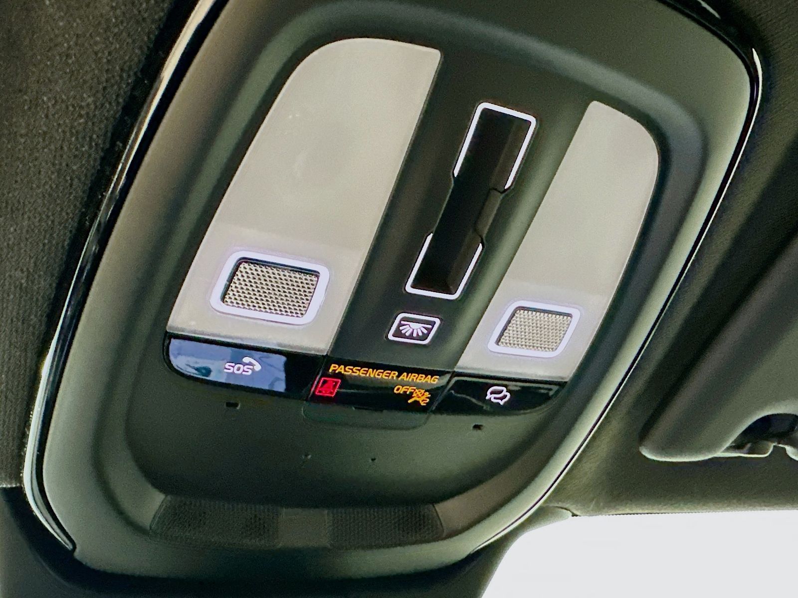 2026 Volvo XC40 Ultra Black Edition - Photo 30