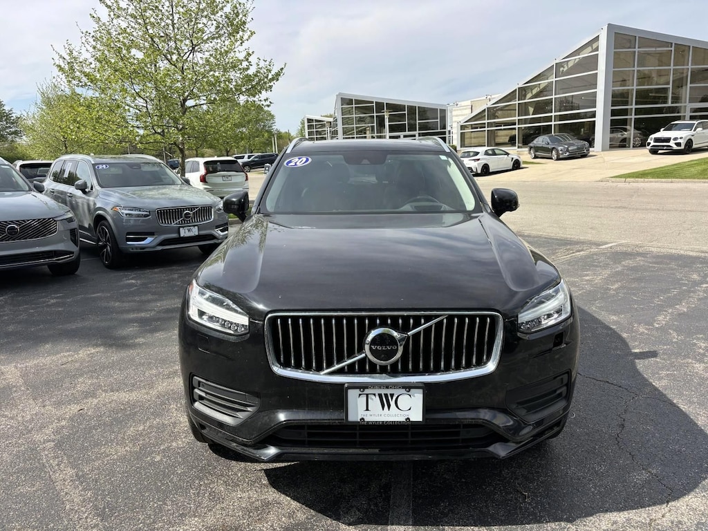 Used 2020 Volvo XC90 T6 Momentum SUV