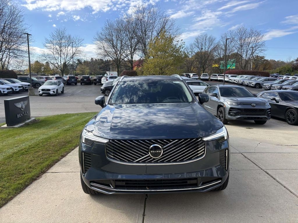 New 2026 Volvo XC90 B5 Plus 7-Seater SUV