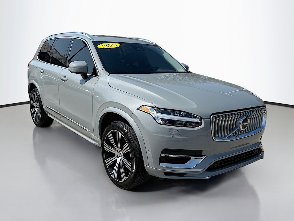 Used 2025 Volvo XC90 Plug-In Hybrid T8 Plus SUV