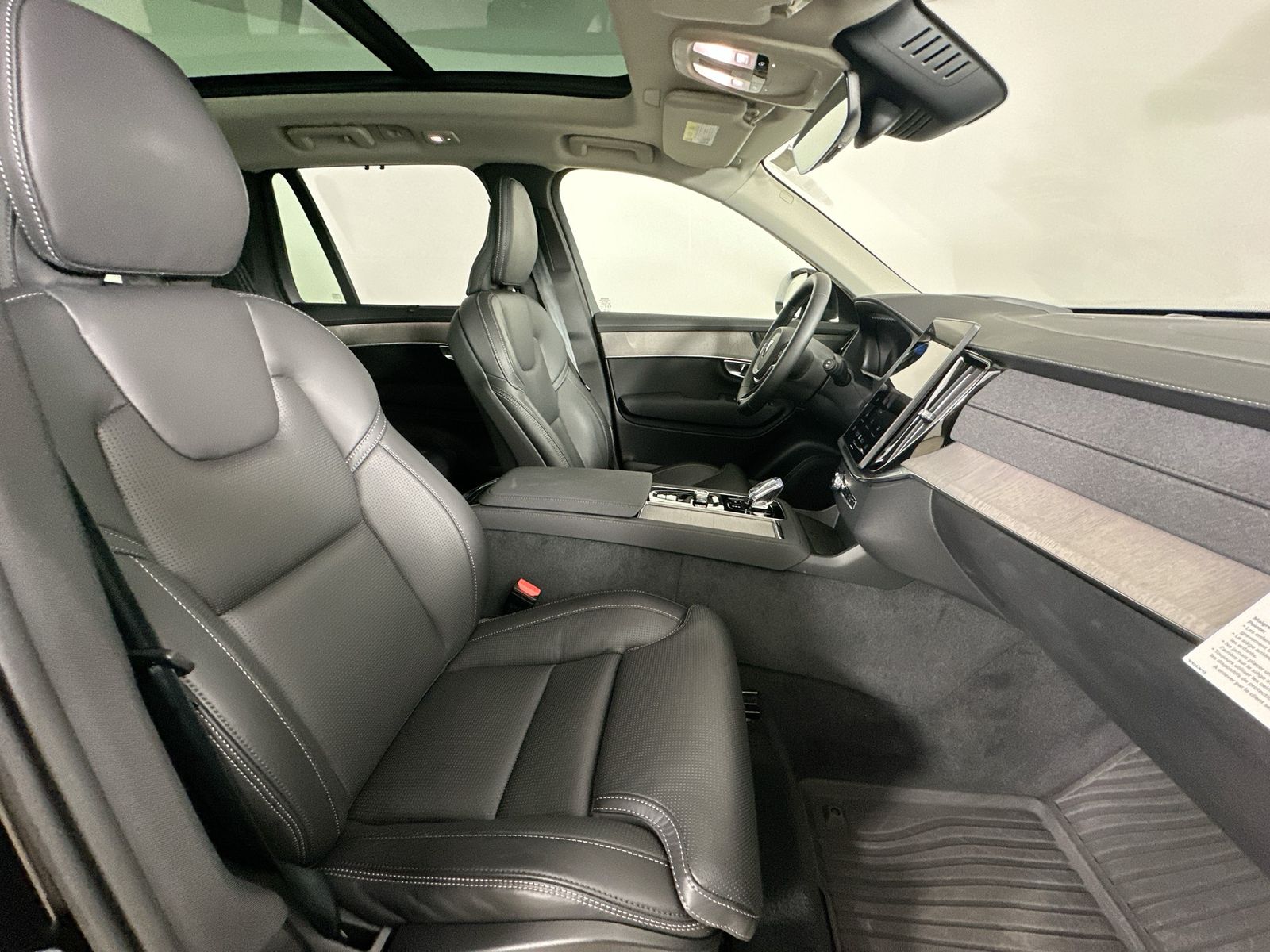 2026 Volvo XC90 Ultra - Photo 43