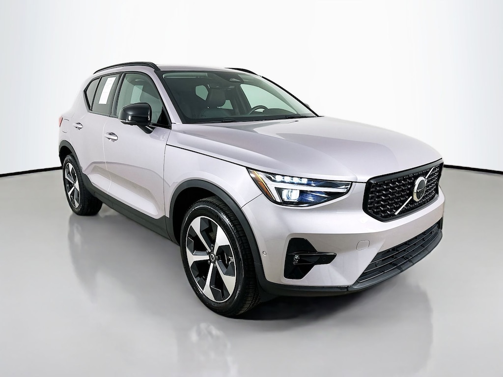 Certified 2026 Volvo XC40 B5 Plus SUV
