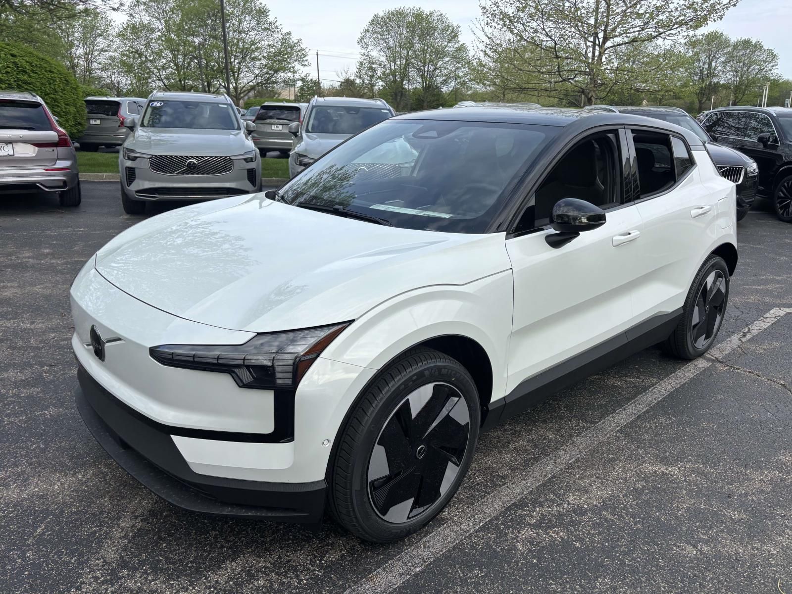 2026 Volvo EX30 Twin Motor Performance Ultra's photo
