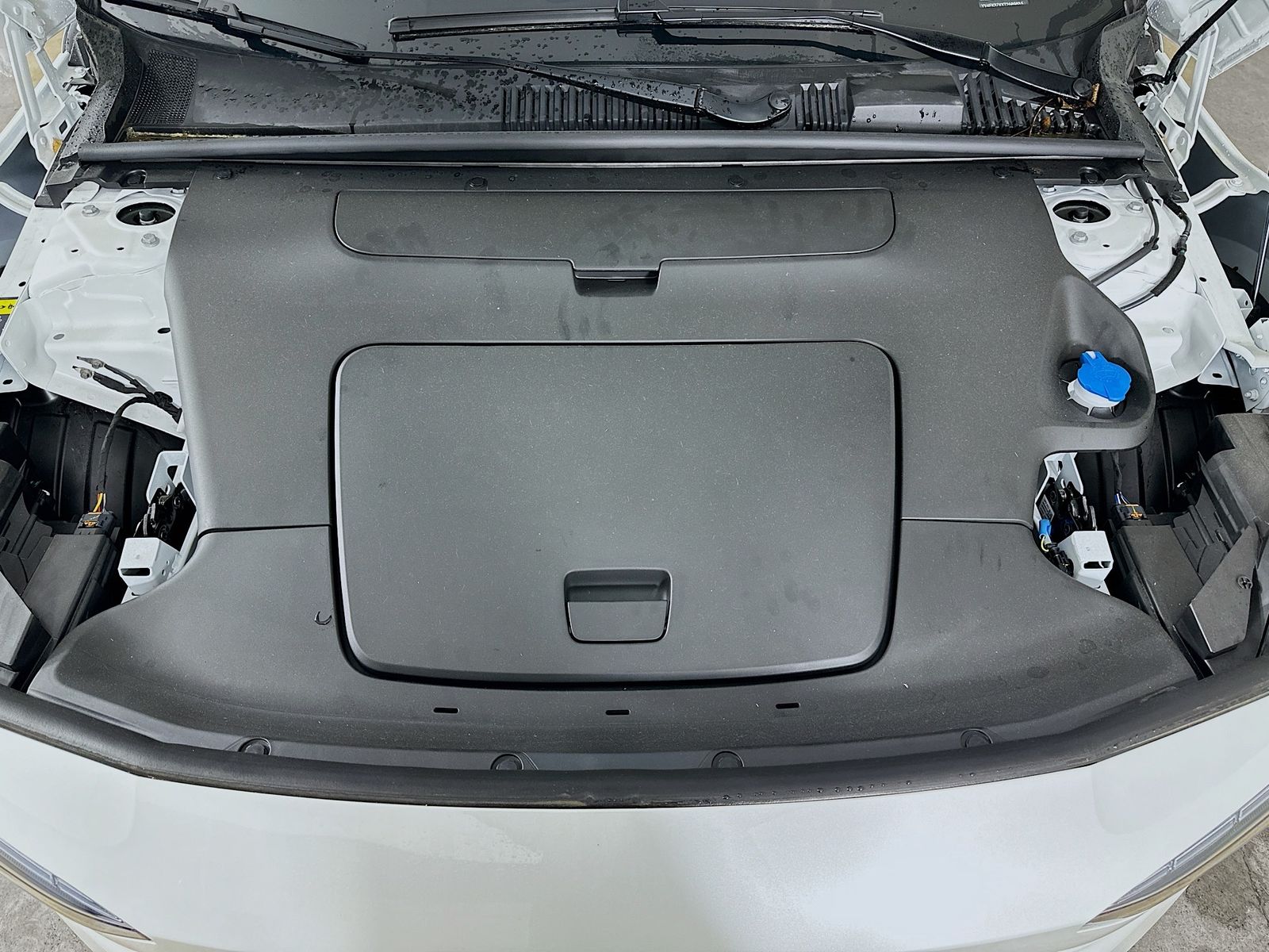 2026 Volvo EX30 Plus - Photo 12