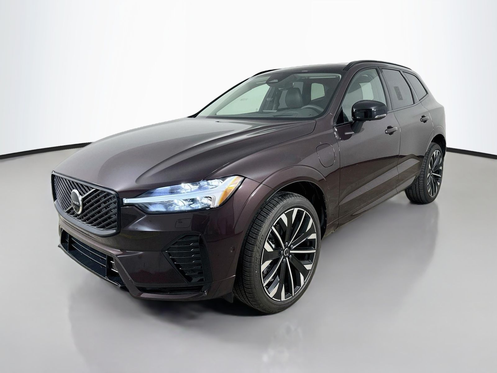 2026 Volvo XC60 Plug-In Hybrid