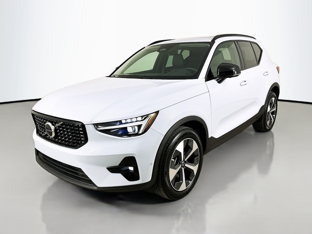 New 2026 Volvo XC40 B5 Plus SUV