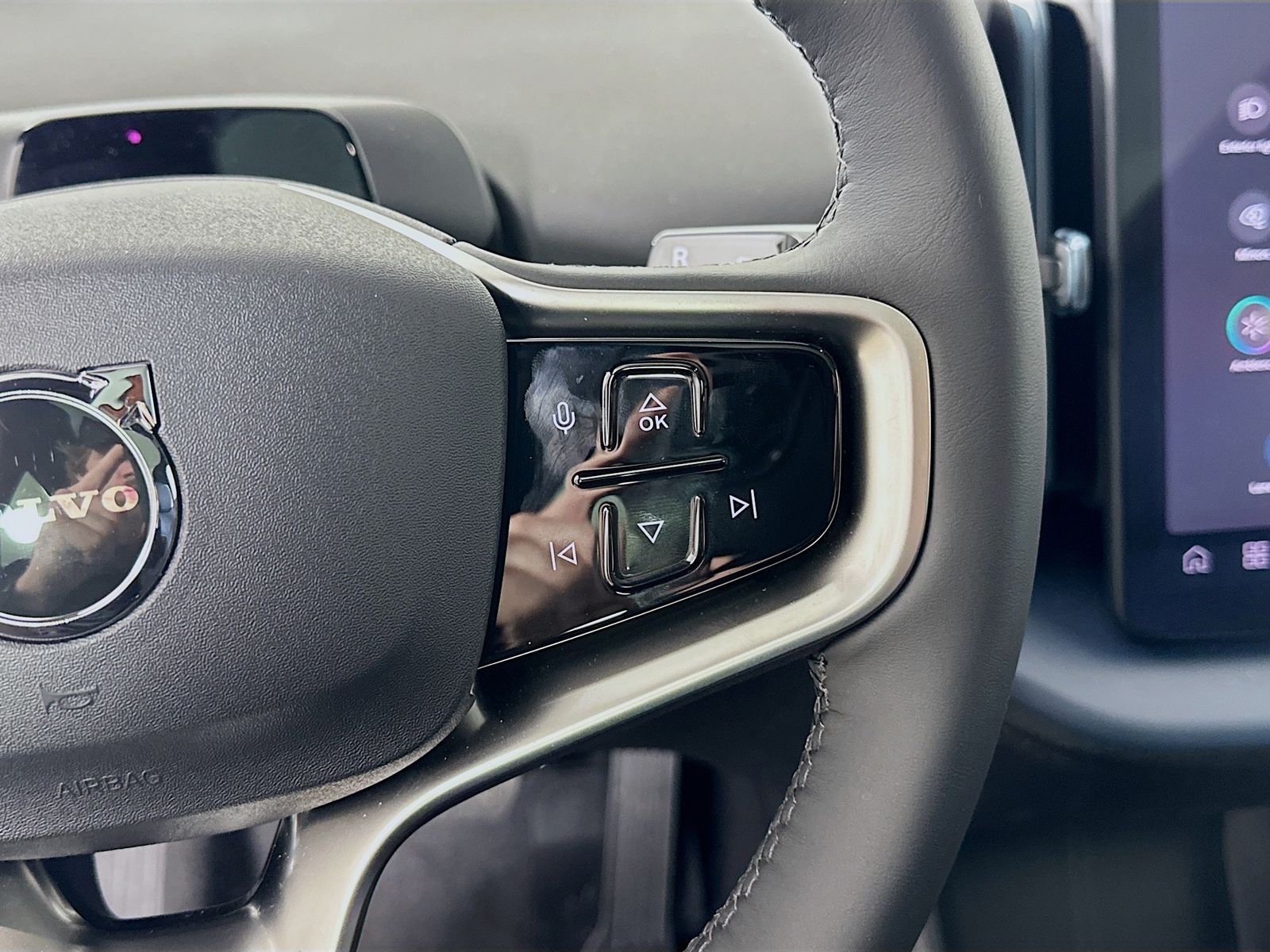2026 Volvo EX30 Plus - Photo 18