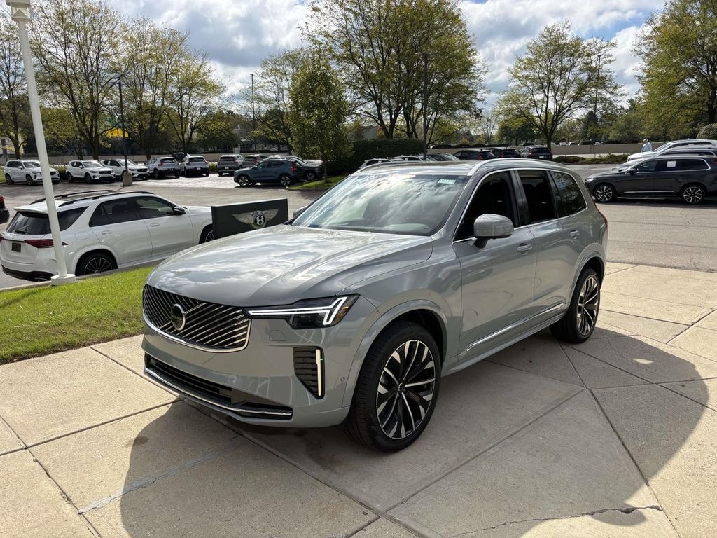 New 2026 Volvo XC90 B6 Plus 7-Seater SUV