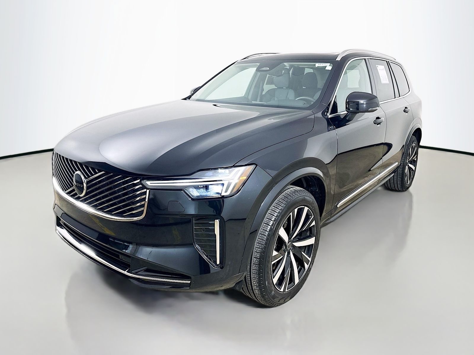 2026 Volvo XC90 B5 Core Bright 4WD's photo