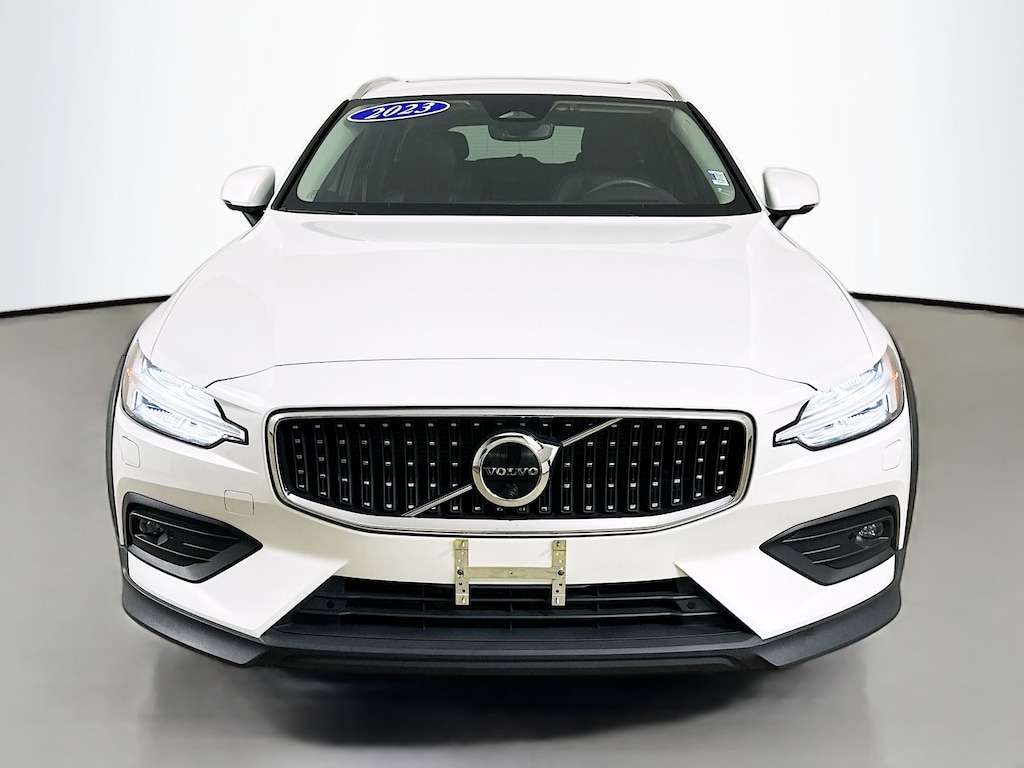 Used 2023 Volvo V60 Cross Country Ultimate Wagon
