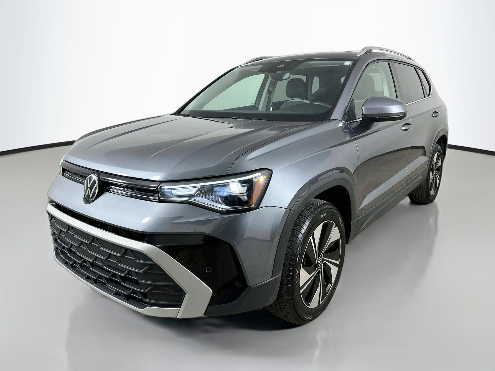 2025 Volkswagen Taos