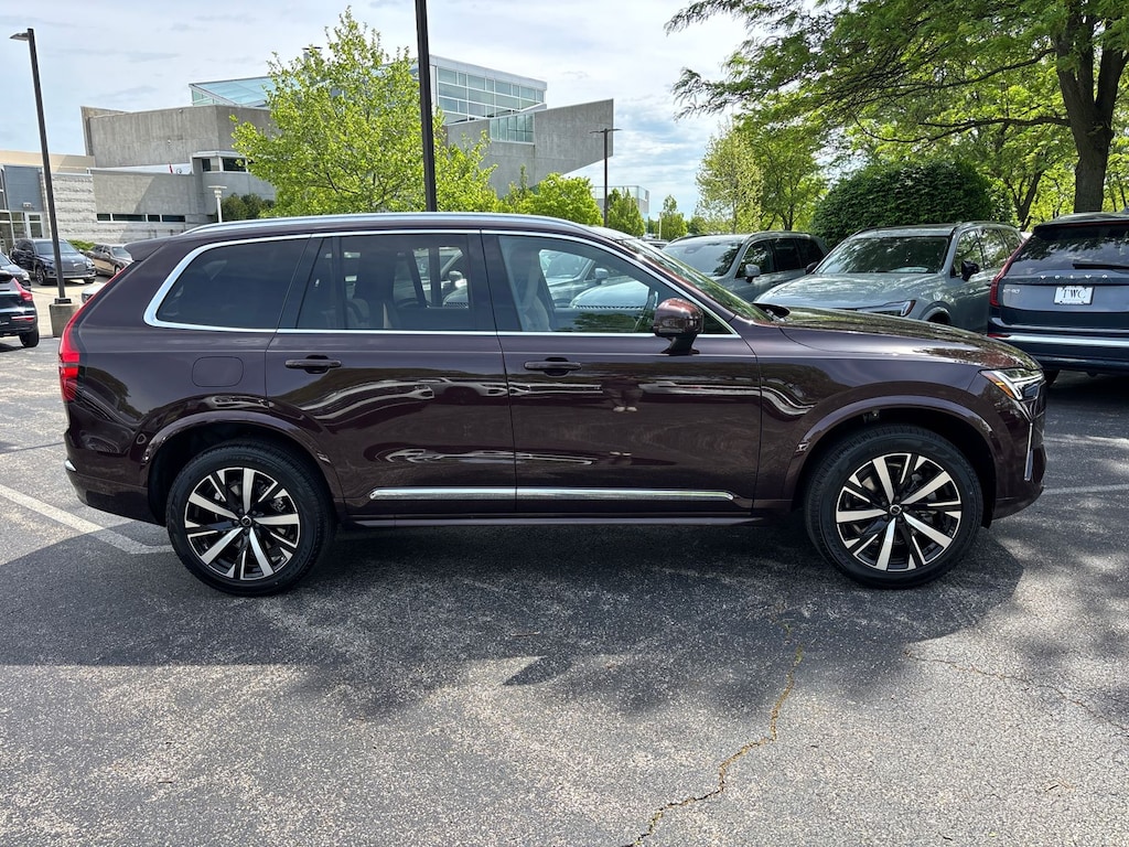 New 2026 Volvo XC90 B5 Core SUV