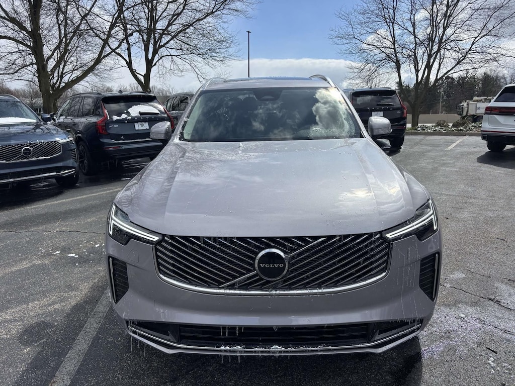 New 2026 Volvo XC90 B5 Core SUV