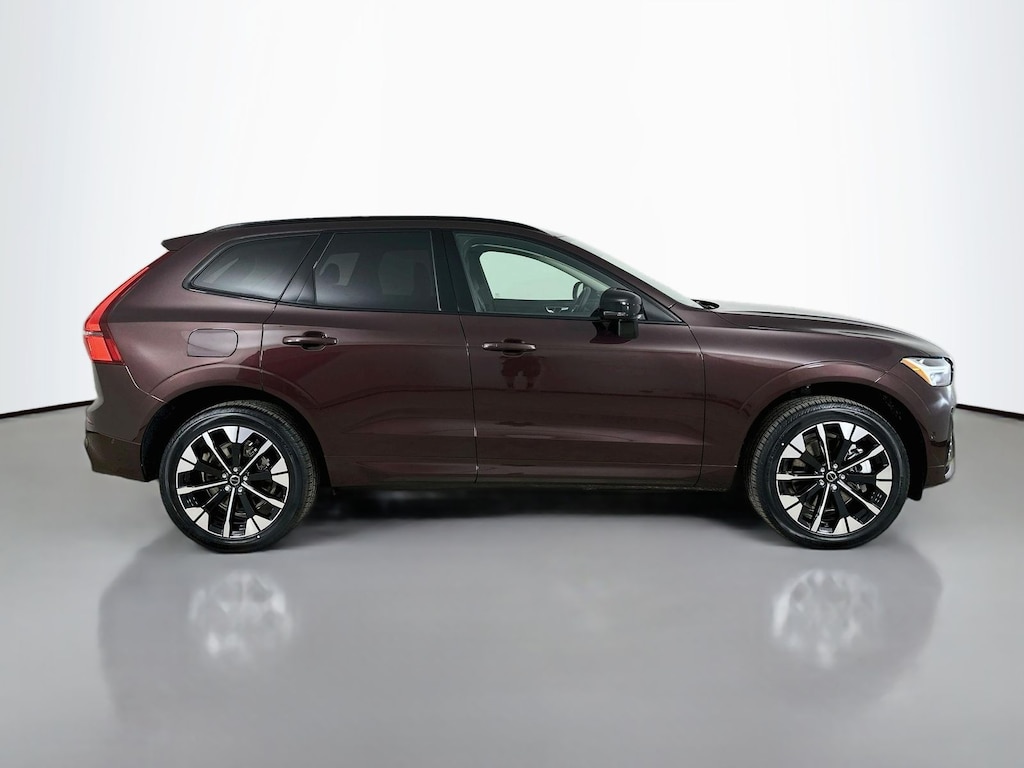 New 2026 Volvo XC60 plug-in hybrid T8 Plus SUV