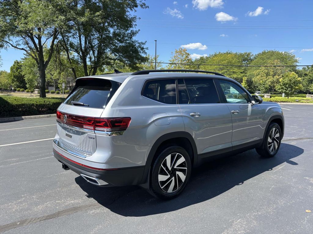 2026 Volkswagen Atlas SE w/Tech - Photo 7