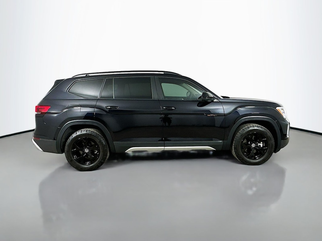 Used 2024 Volkswagen Atlas 2.0T Peak Edition SEL SUV