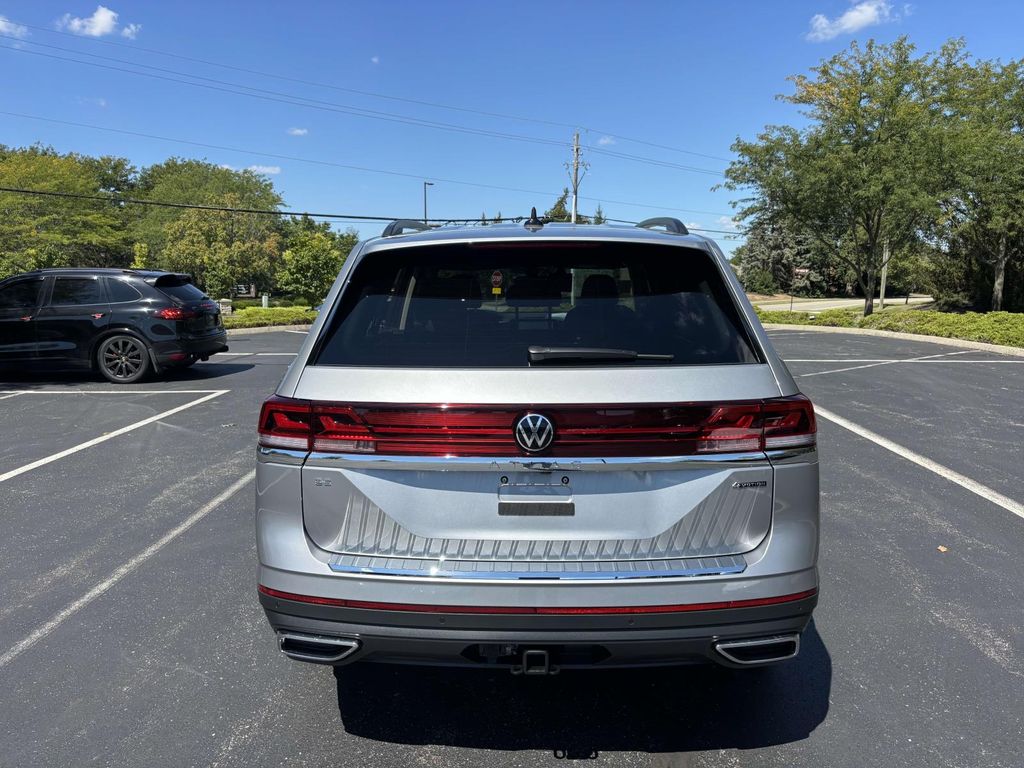2026 Volkswagen Atlas SE w/Tech - Photo 6