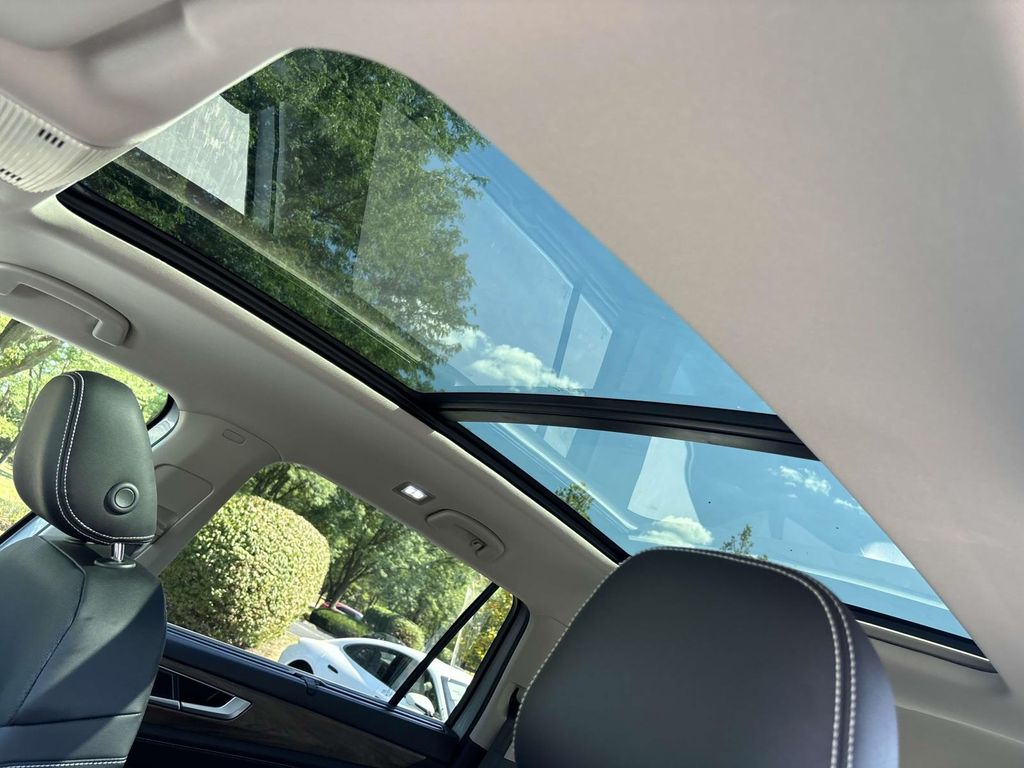 2026 Volkswagen Atlas SE w/Tech - Photo 27