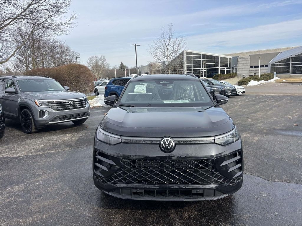 New 2026 Volkswagen Tiguan 2.0T SE R-Line Black SUV