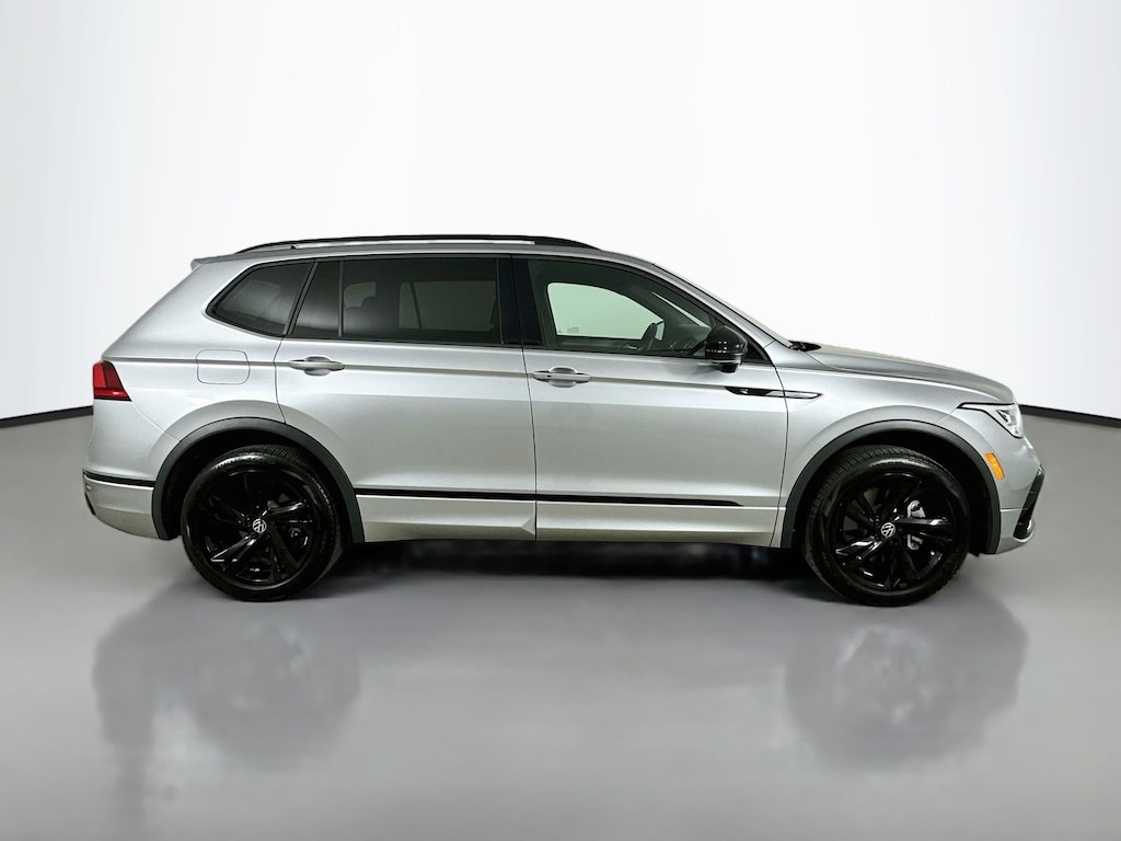 Used 2024 Volkswagen Tiguan 2.0T SE R-Line Black SUV