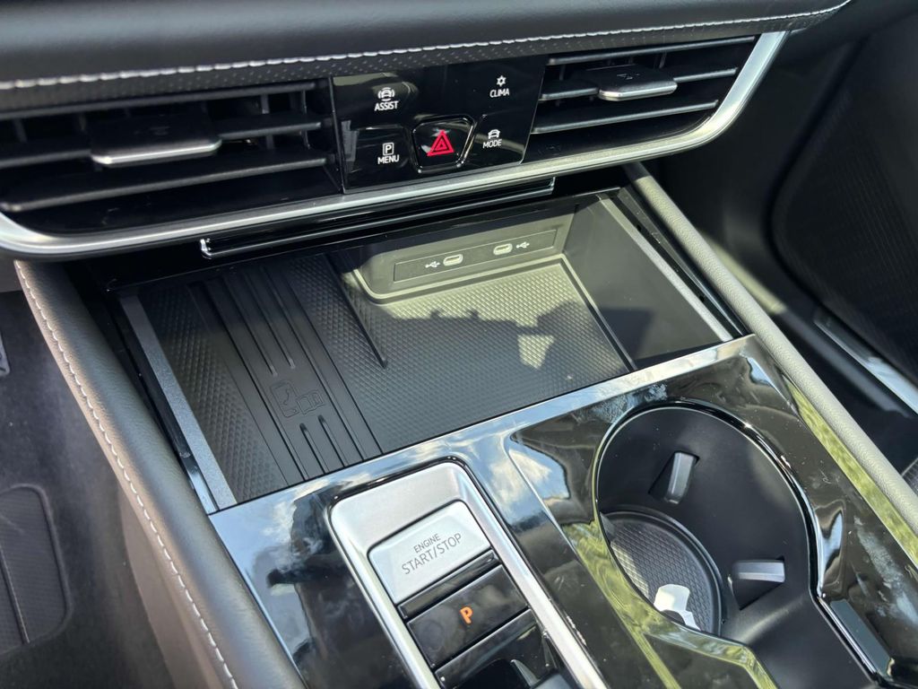 2026 Volkswagen Atlas SE w/Tech - Photo 24