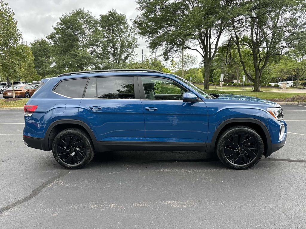 2026 Volkswagen Atlas SE w/Tech - Photo 8