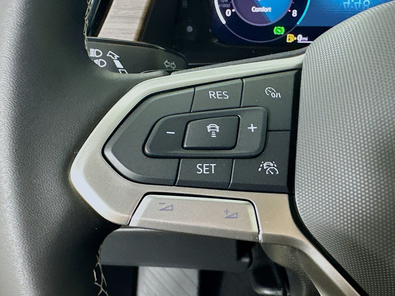 2026 Volkswagen Atlas SE w/Tech - Photo 18