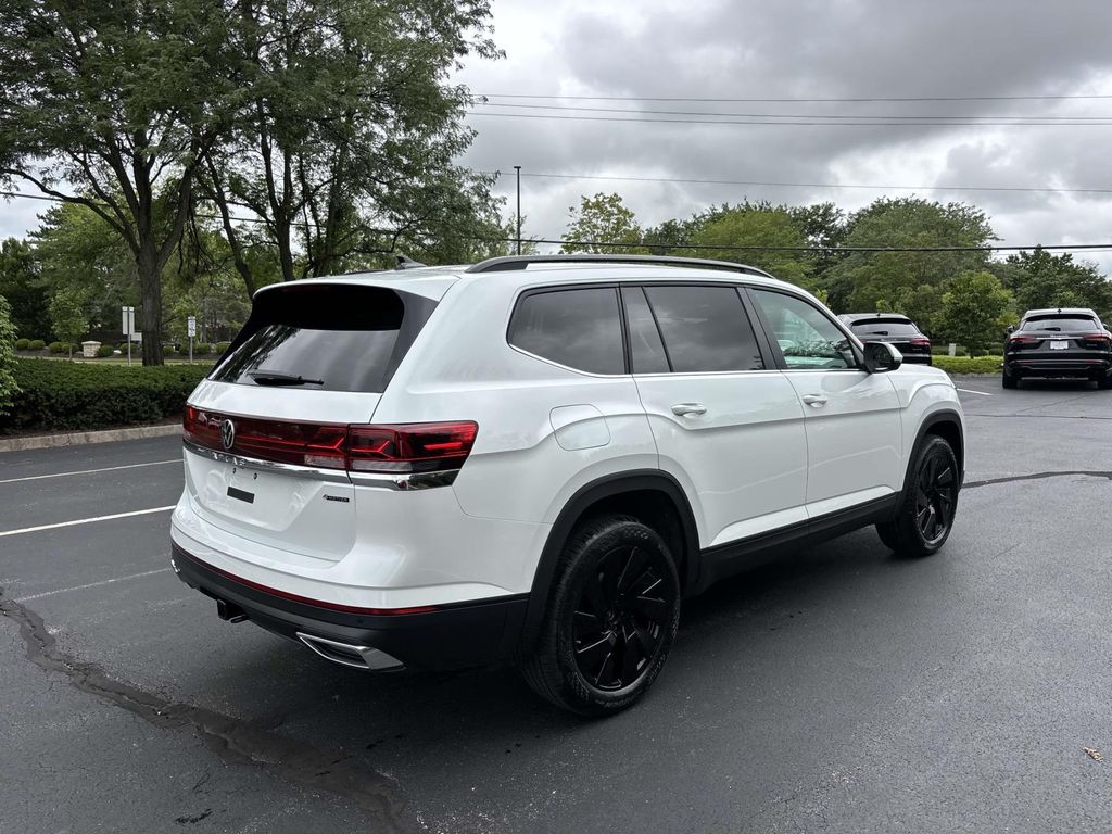 2026 Volkswagen Atlas SE w/Tech - Photo 7