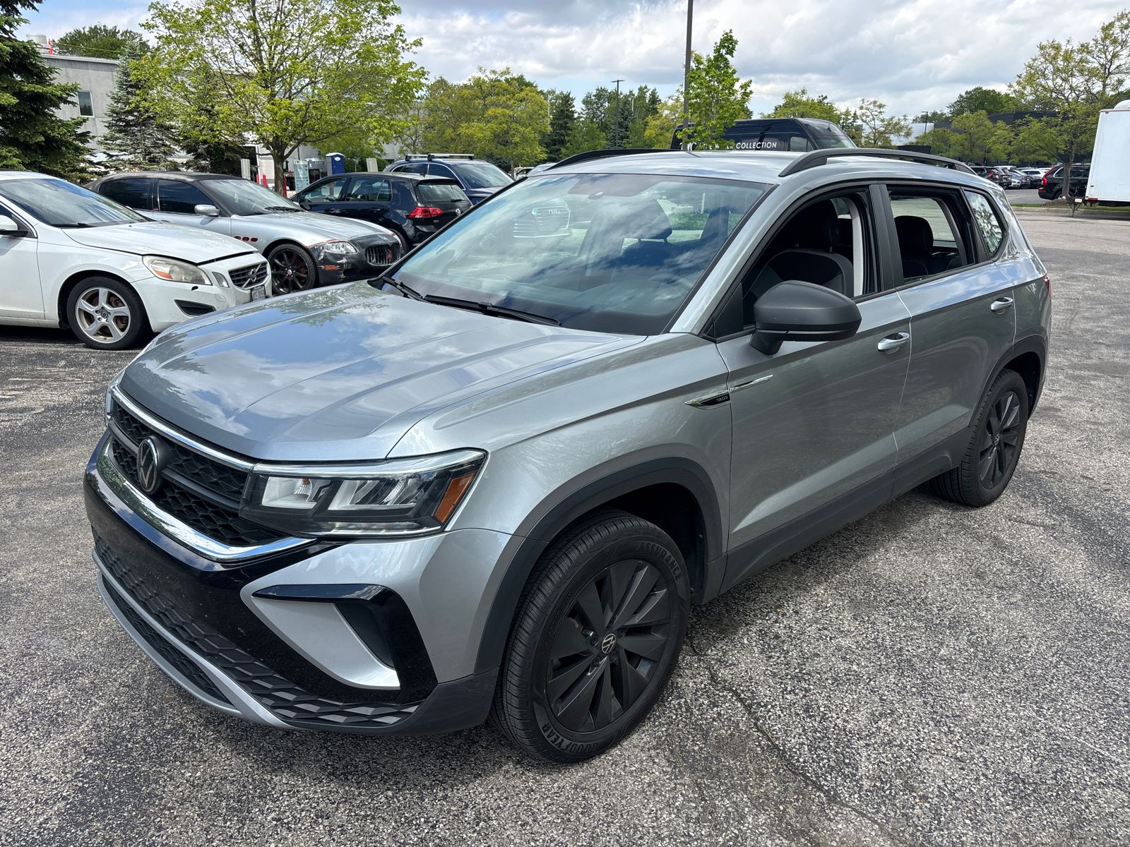 2023 Volkswagen Taos 1.5T S's photo