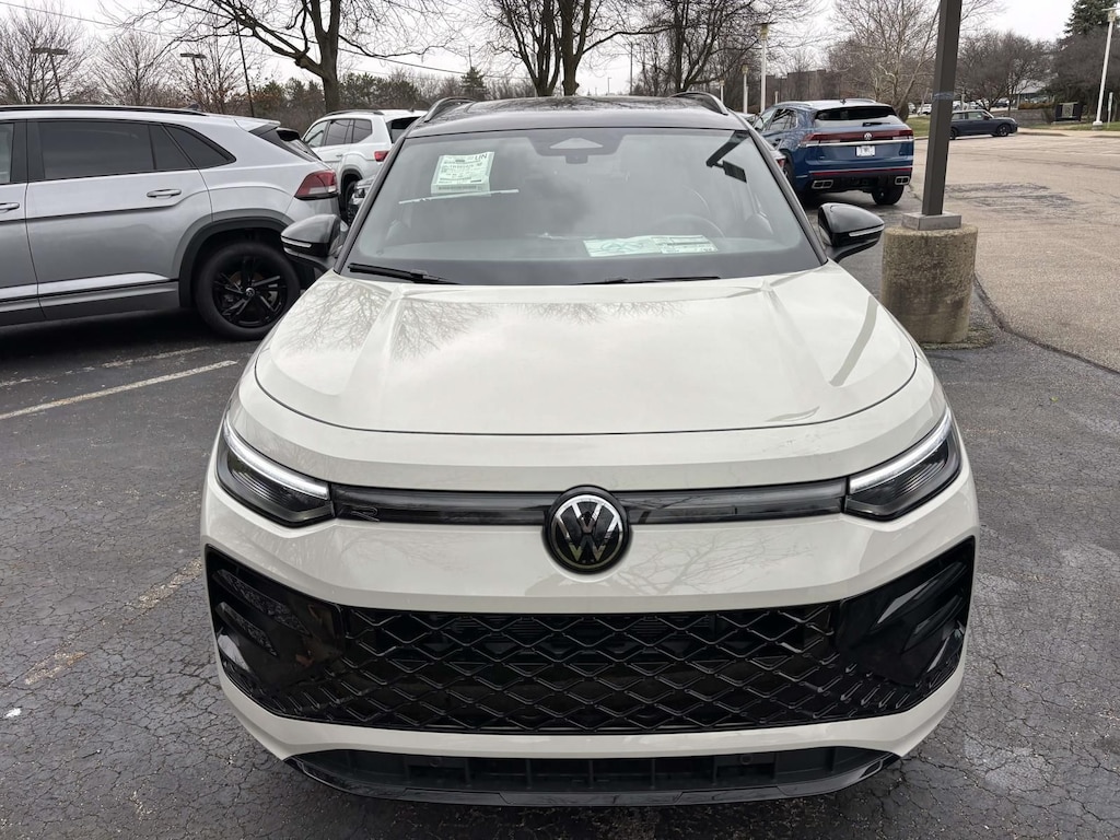 New 2026 Volkswagen Tiguan 2.0T SE R-Line Black SUV