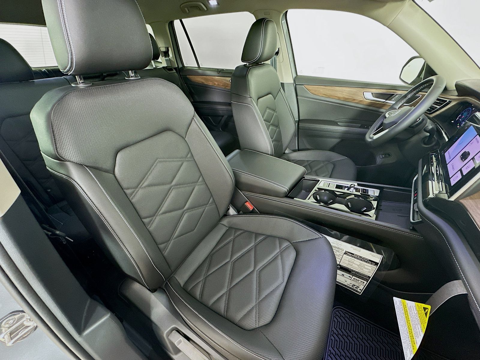 2026 Volkswagen Atlas SE w/Tech - Photo 45