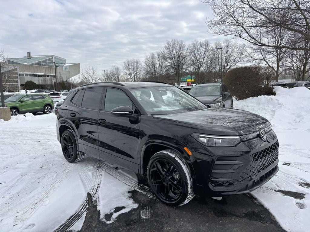 New 2026 Volkswagen Tiguan 2.0T SE R-Line Black SUV