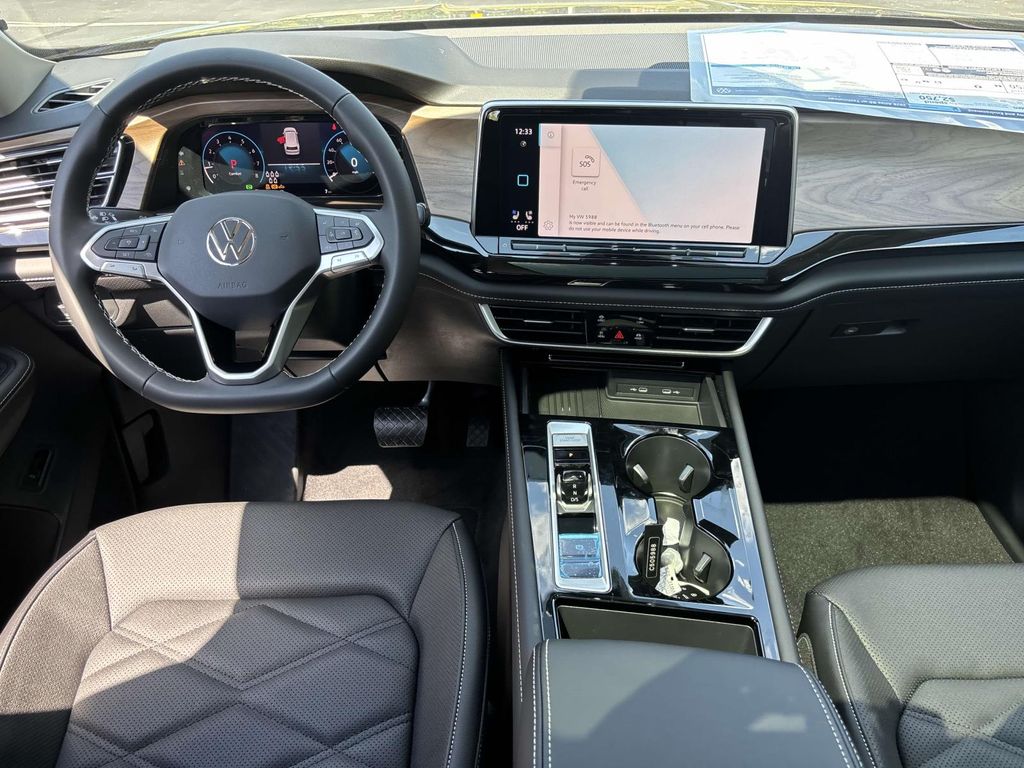 2026 Volkswagen Atlas SE w/Tech - Photo 30