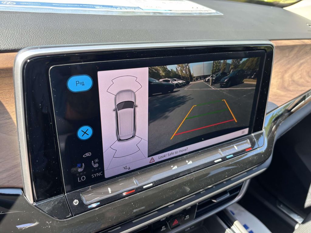 2026 Volkswagen Atlas SE w/Tech - Photo 21
