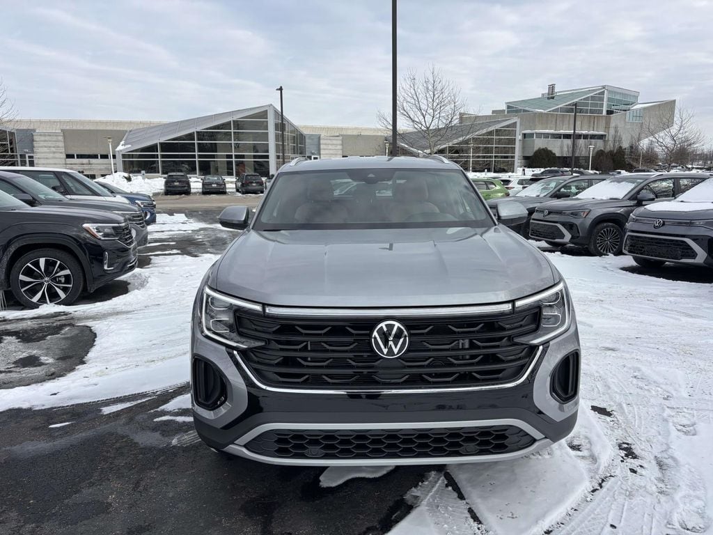 New 2026 Volkswagen Atlas Cross Sport 2.0T SE SUV