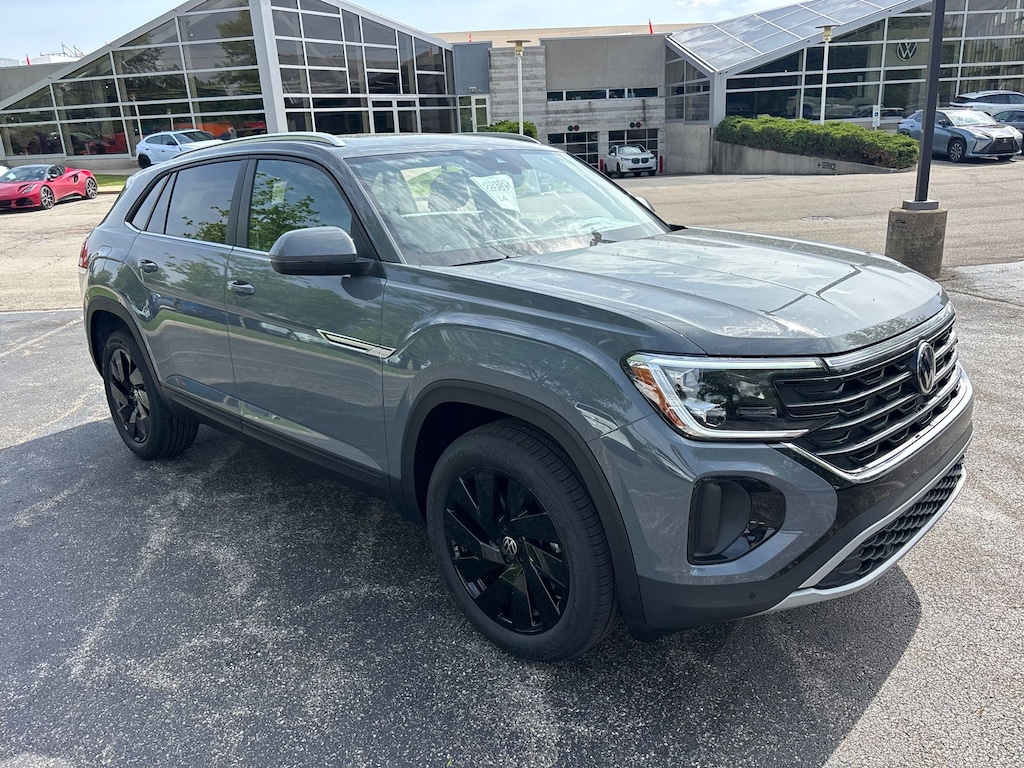 New 2026 Volkswagen Atlas Cross Sport 2.0T SE w/Technology SUV