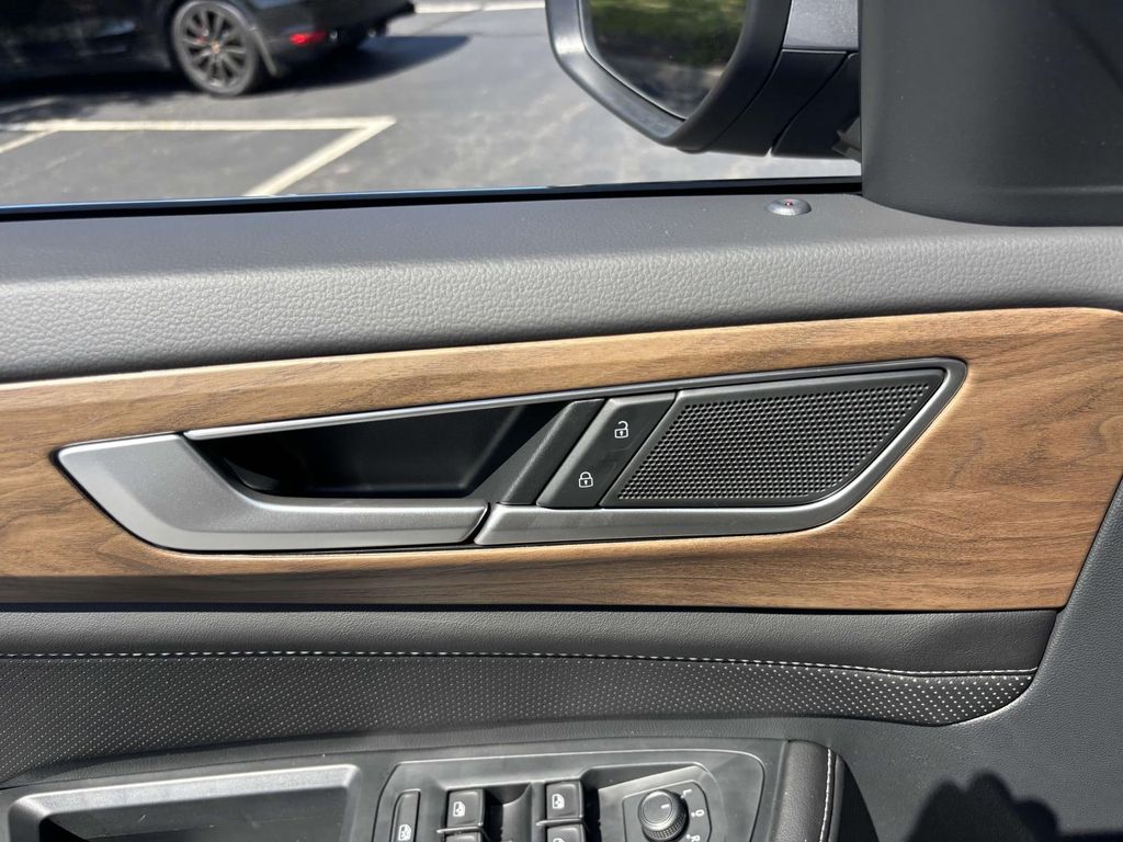2026 Volkswagen Atlas SE w/Tech - Photo 12