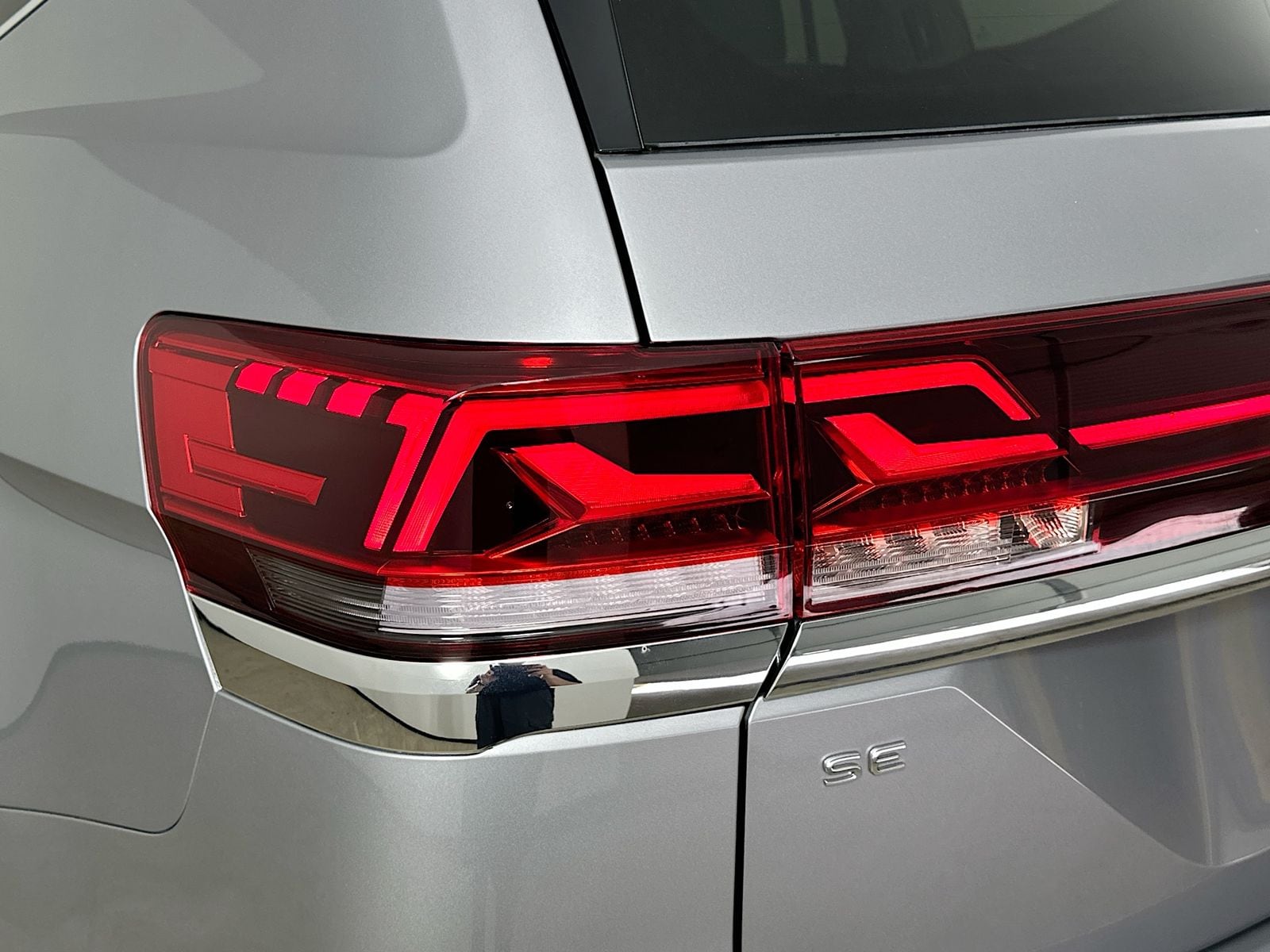 2026 Volkswagen Atlas SE w/Tech - Photo 12