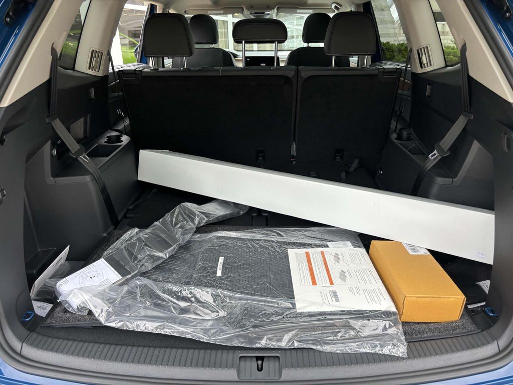 2026 Volkswagen Atlas SE w/Tech - Photo 9