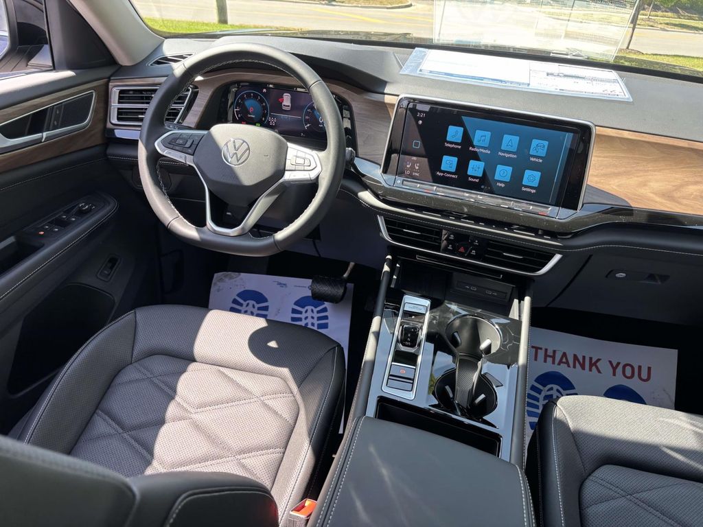 2026 Volkswagen Atlas SE w/Tech - Photo 31