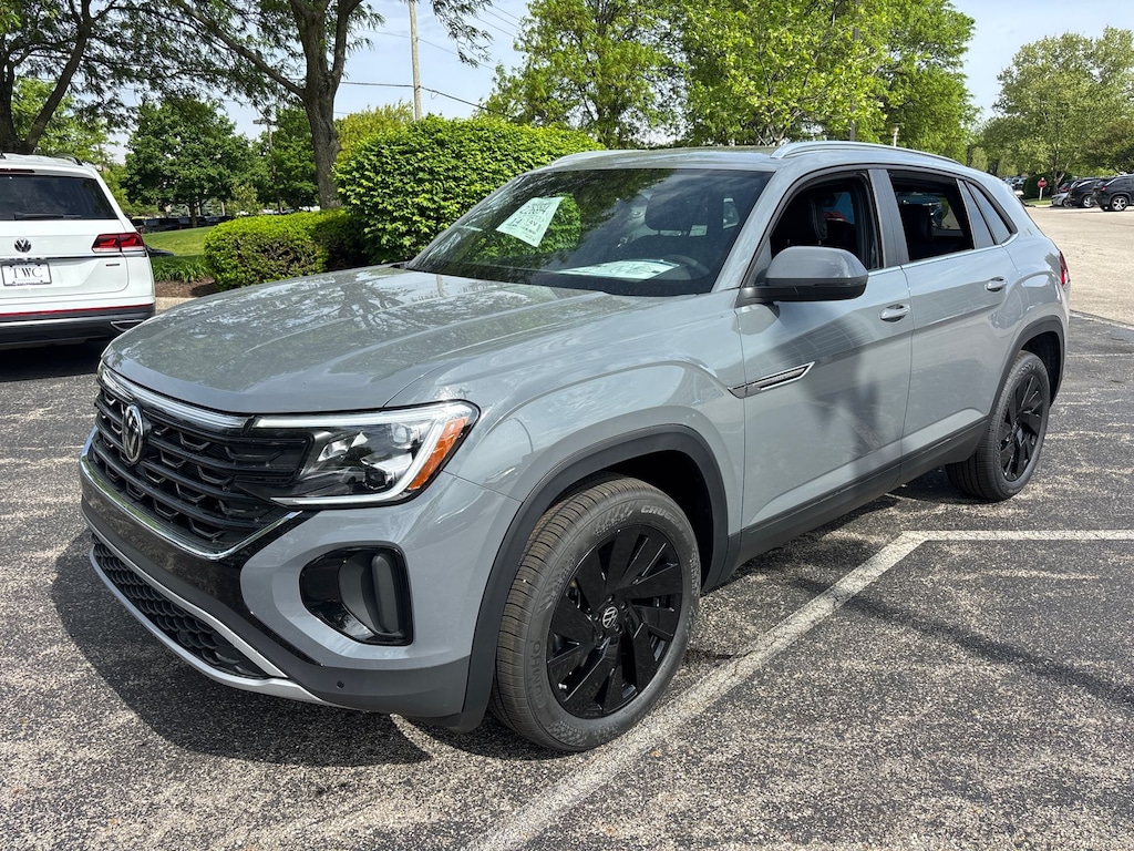 New 2026 Volkswagen Atlas Cross Sport 2.0T SE w/Technology SUV
